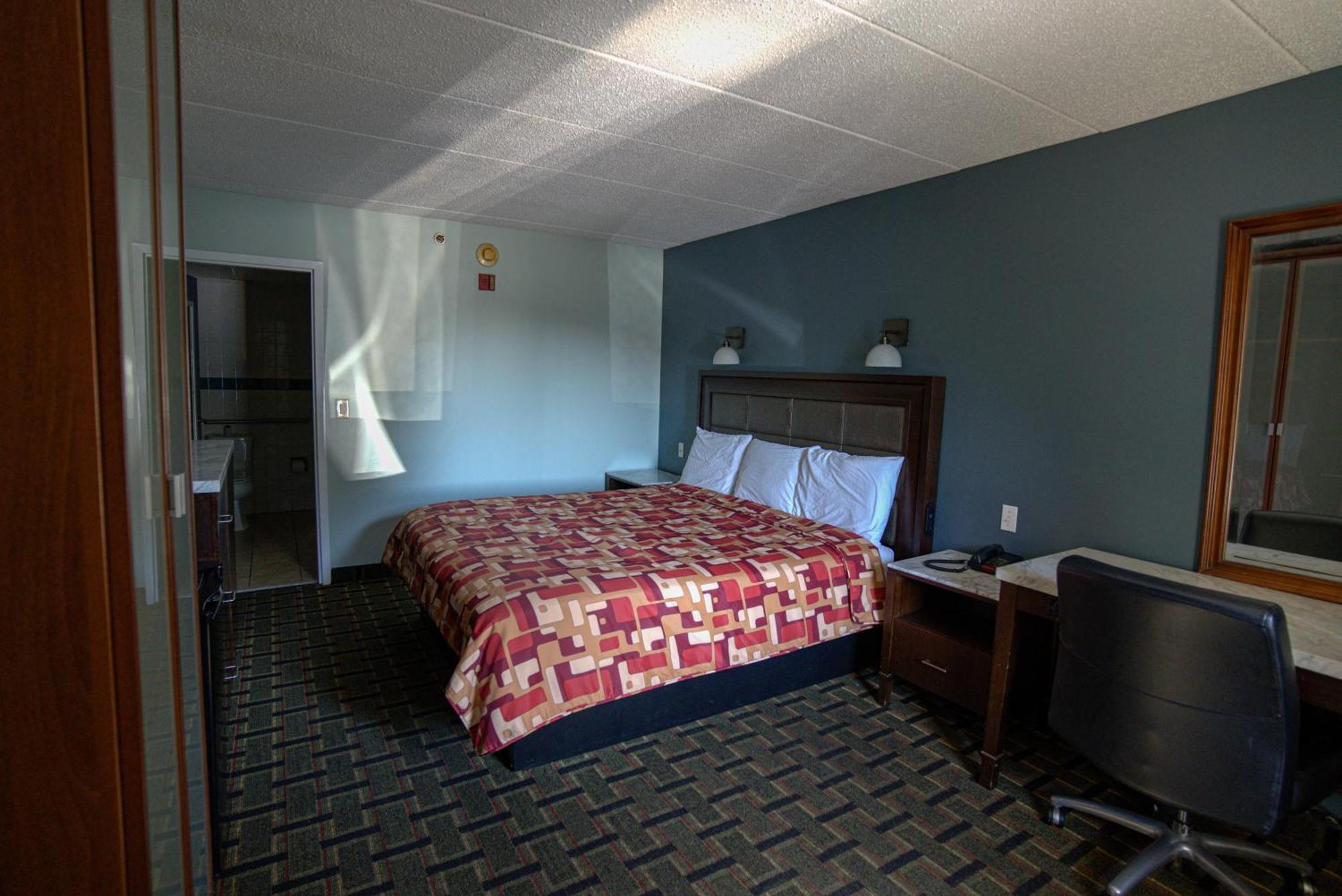 Excel Inn & Suites Fredericksburg Exterior photo