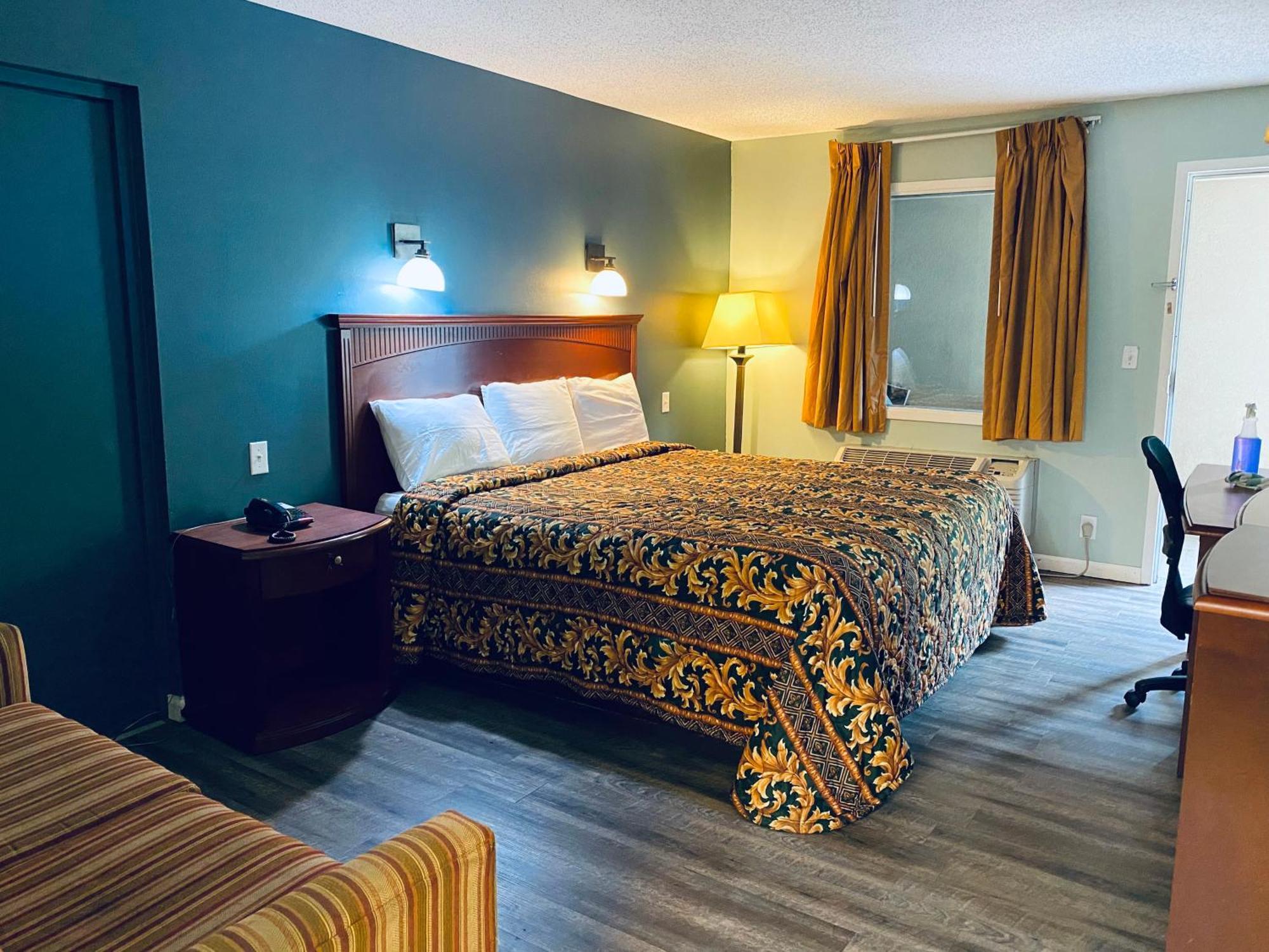Excel Inn & Suites Fredericksburg Room photo
